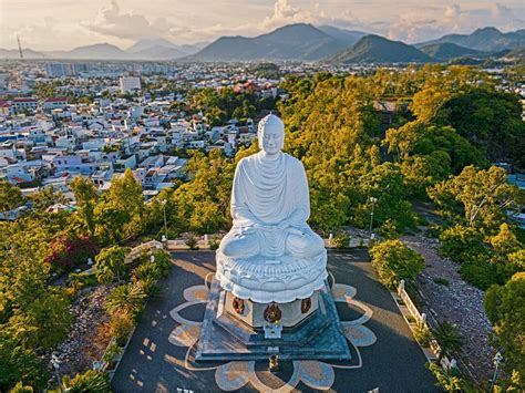  Long Son Pagoda: A Glimpse into Tranquility and Breathtaking Views!