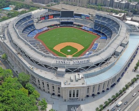  Yankee Stadium: สนามเบสบอลสุดอลังการของมหานครนิวยอร์ก!