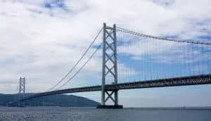 Akashi Kaikyō Bridge: ผลงานทางวิศวกรรมที่น่าทึ่งและความงามที่ข้ามขีดจำกัด!